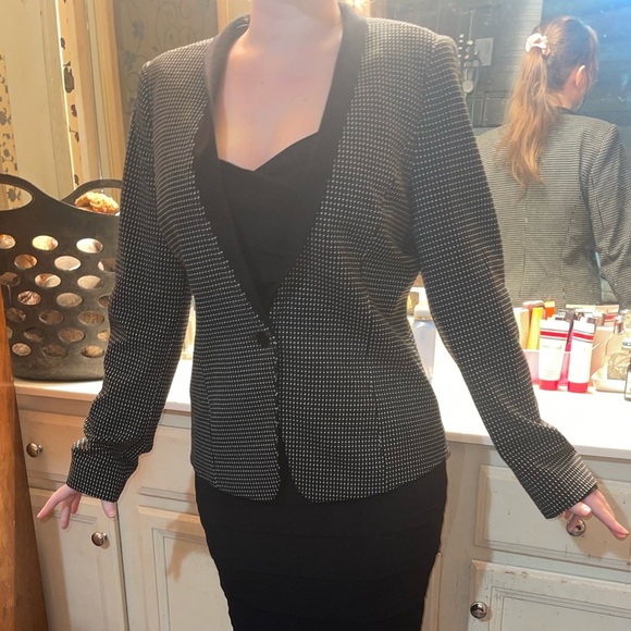 White House Black Market houndstooth blazer - Picture 6 of 8